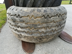 Brugt Dæk 400/60x15